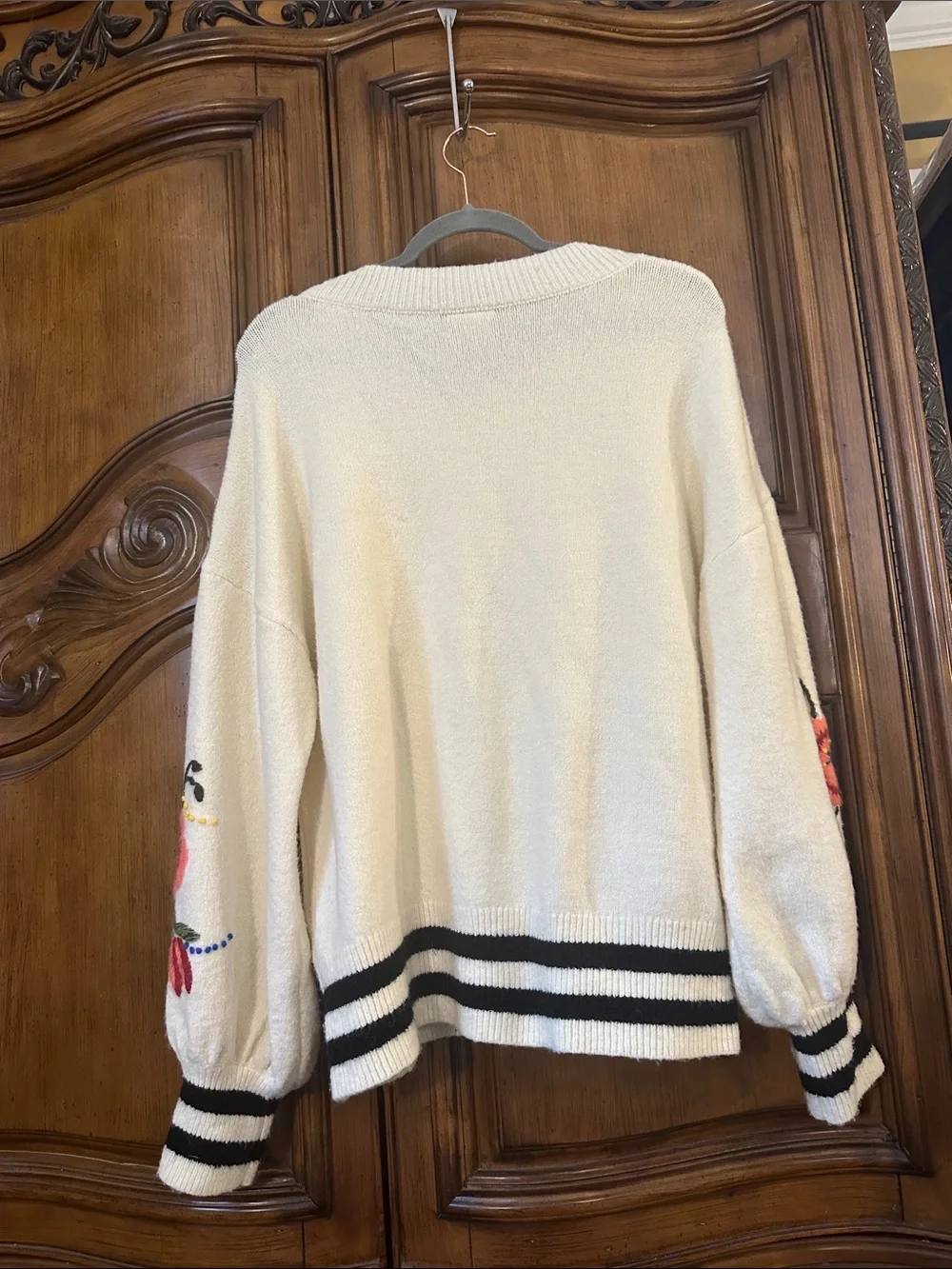 Embroidered  Floral  Oversized Cream Sweater W/ Black Stripes Puffer longsleeves